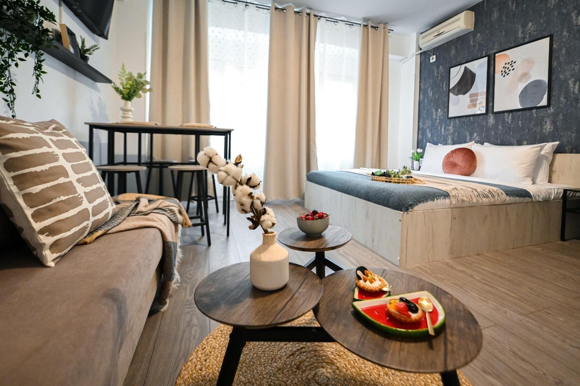 Old Town Charm - Modern & Comfortable Accommodation In The Heart Of The City Βουκουρέστι Εξωτερικό φωτογραφία